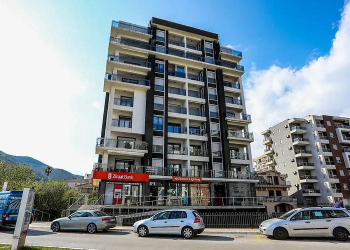 Budva Bay Breeze Apartments