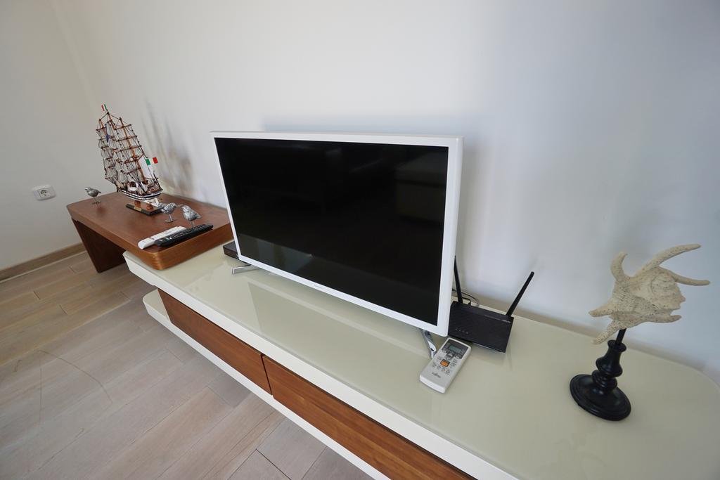 Bay Breeze Apartment Budva