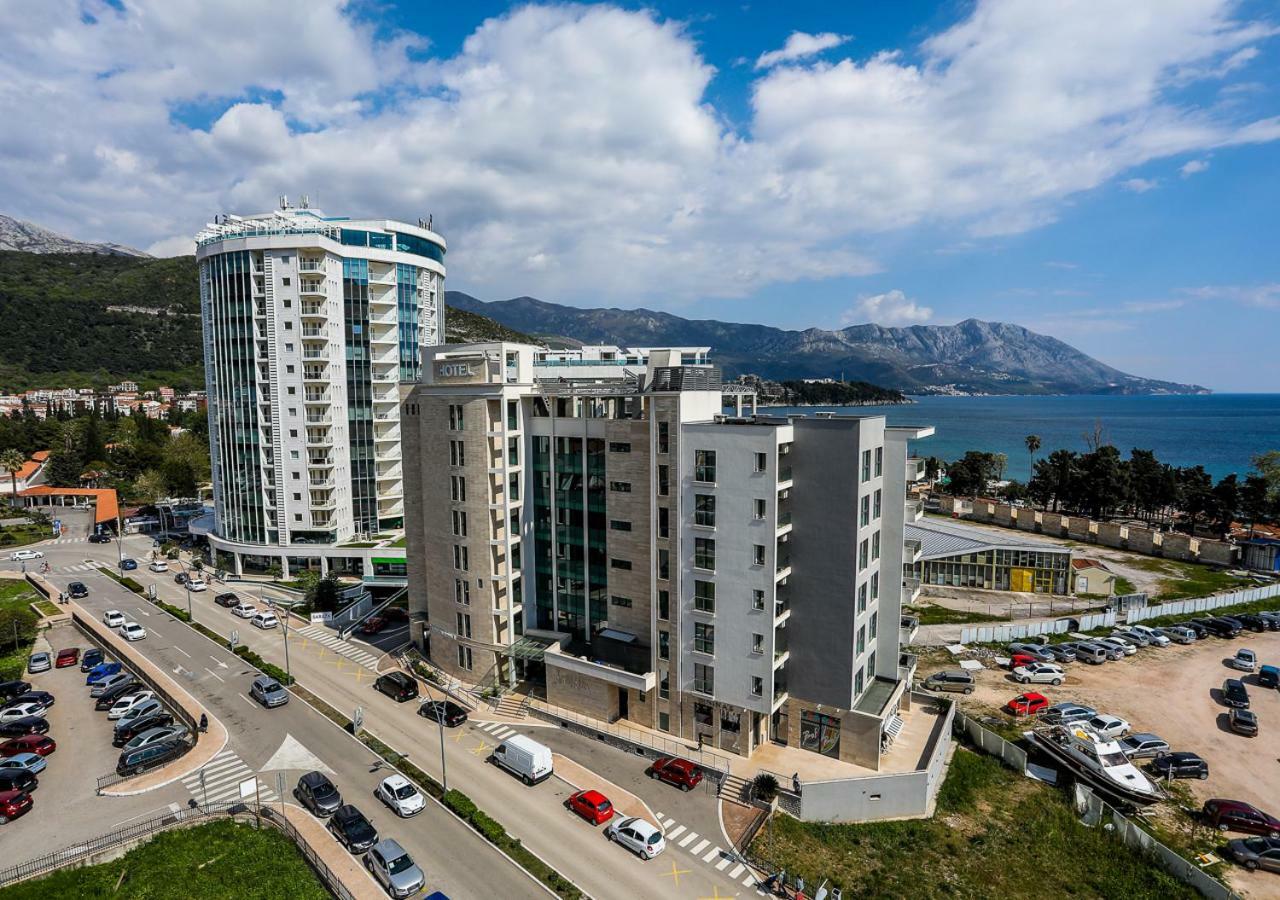 Bay Breeze Budva