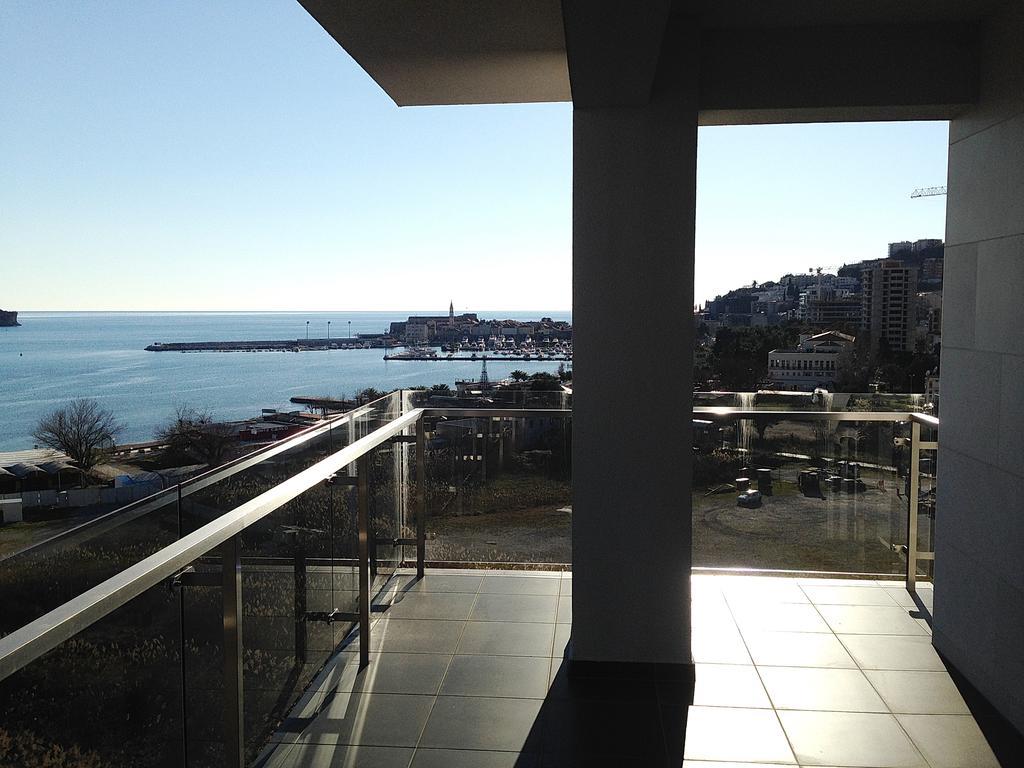 Bay Breeze Budva