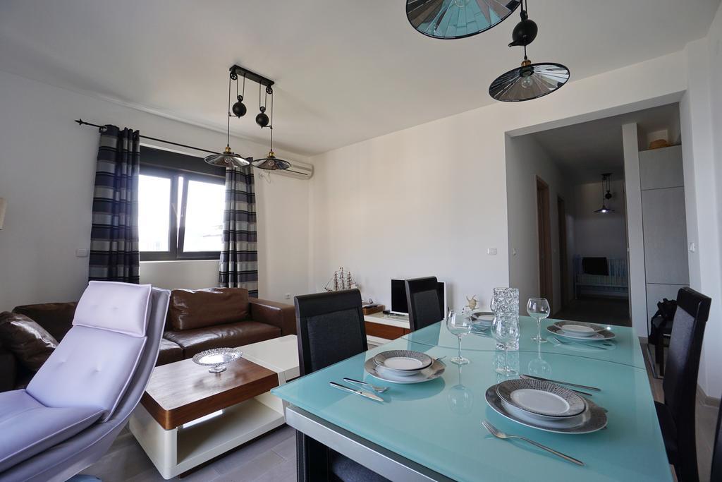 Bay Breeze Apartment Budva