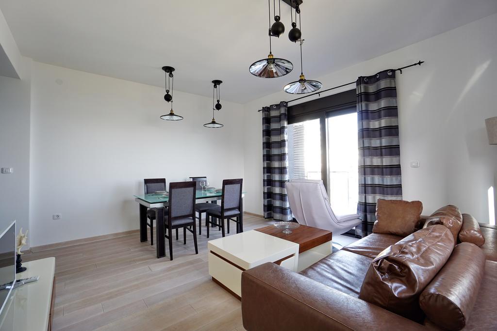 Bay Breeze Budva