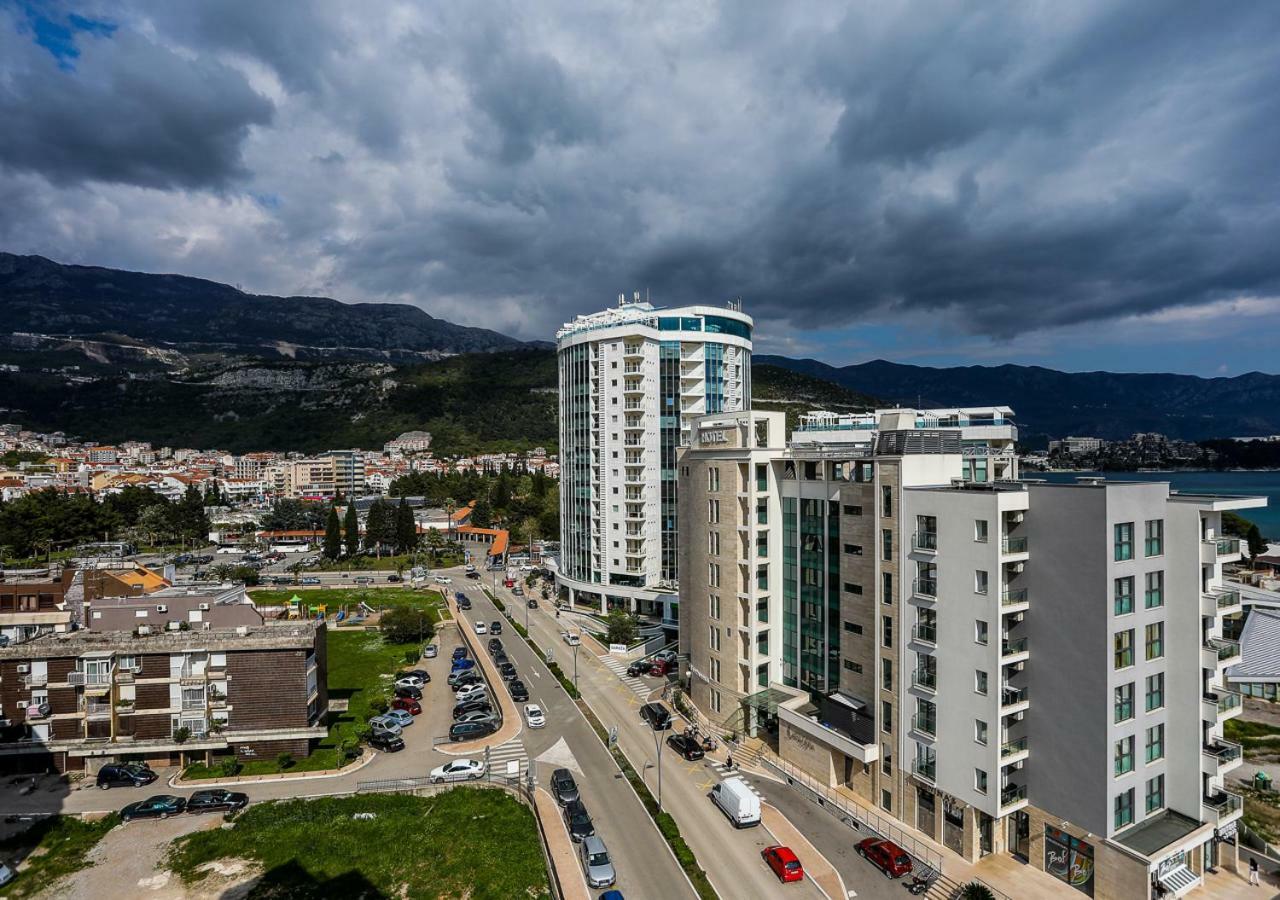 Bay Breeze Apartment