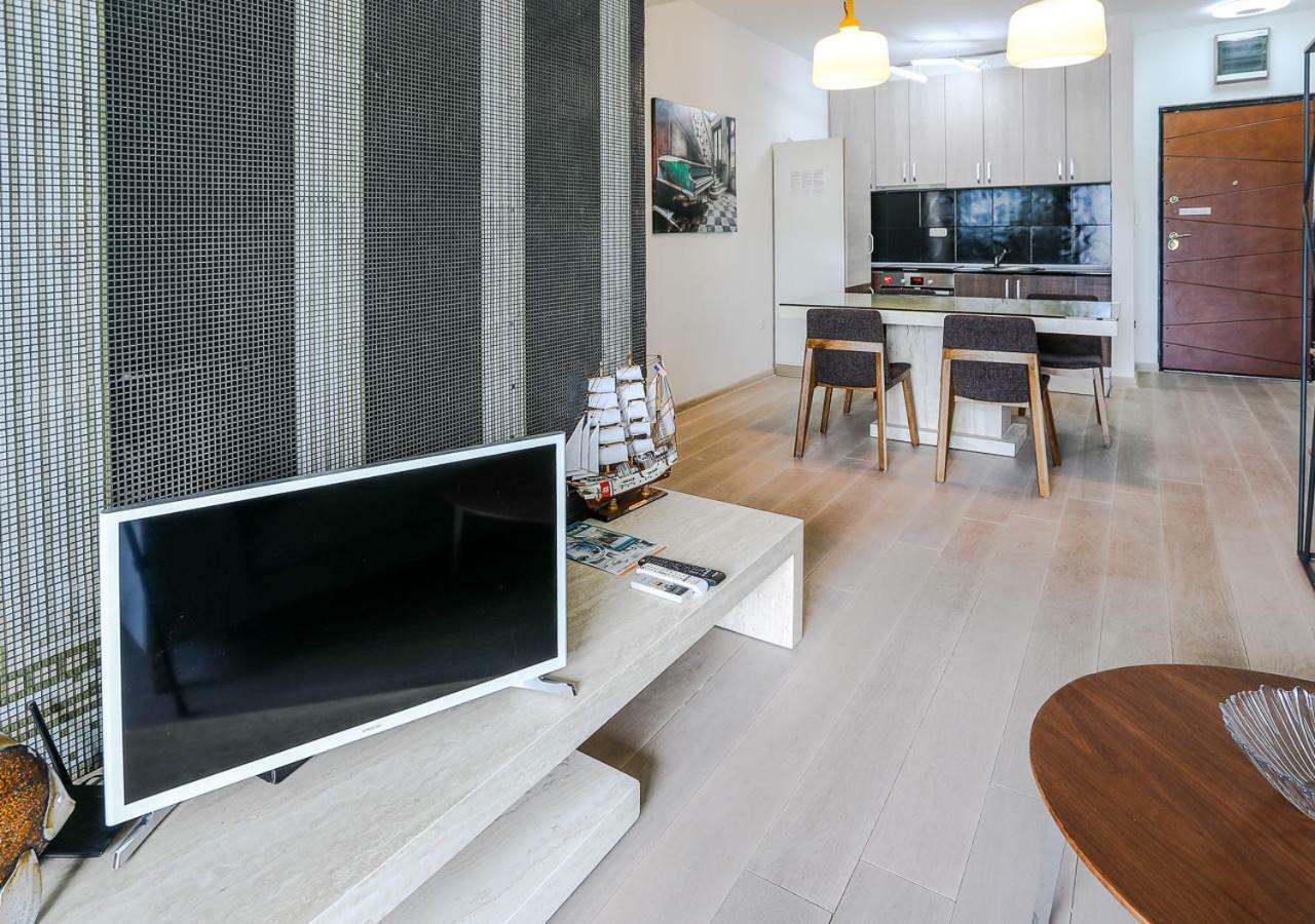 Bay Breeze Apartment Budva